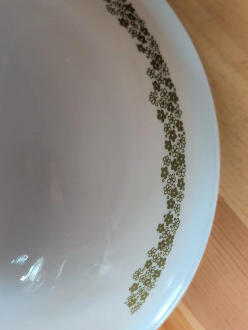 10 Inch, Corelle, Crazy Daisy Big Serving Bowl.🌟🌟🌟
